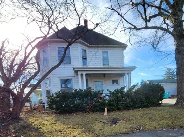 213 W Adams St, Pittsfield, IL 62363
