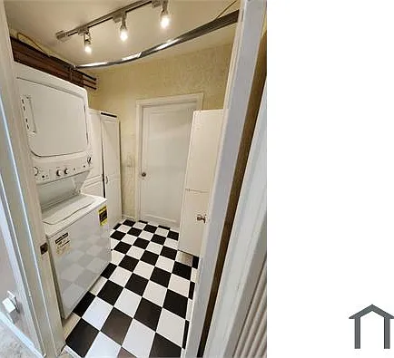 1300 Benedict Dr #1308 — Photo 6