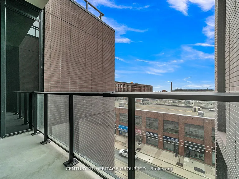 285 Dufferin St #422 — Photo 30