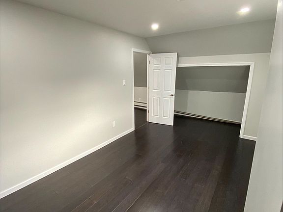 5th image of 200 N 6th St Floor 3