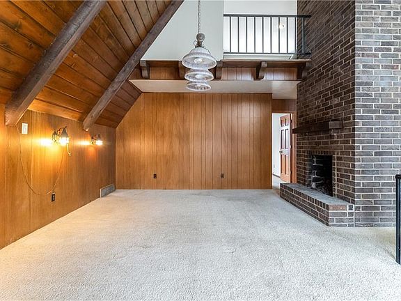 4th image of 1122 Queens Pl