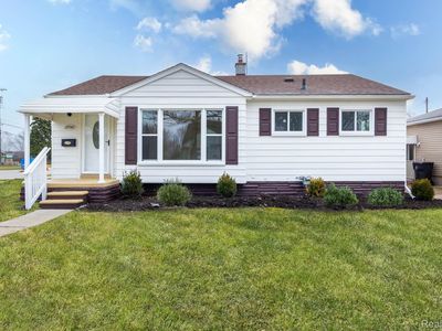 29940 Commonwealth St, Roseville, MI, 48066