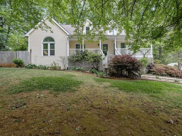 404 Kelly Cir, Woodstock, GA 30188