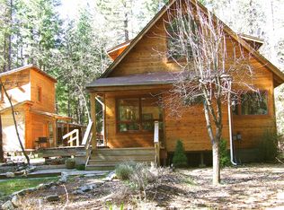 12100 & 101 Rickey Ln, Fort Jones, CA 96032