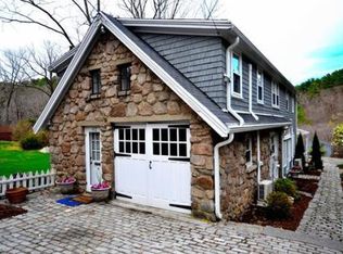 102 Dennison St, Gloucester, MA 01930