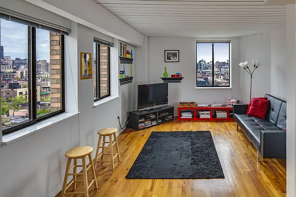 Rented by Stribling | media 4