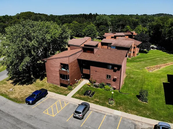 356 Village Blvd N, Baldwinsville, NY 13027