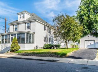 147 Forest St, Lowell, MA 01851