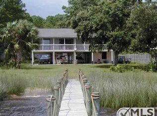 5 River Cv, Panacea, FL 32346