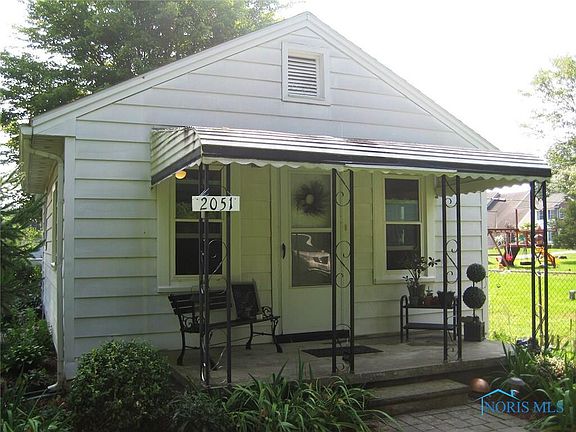 2nd image of 2051 Sherborn Dr