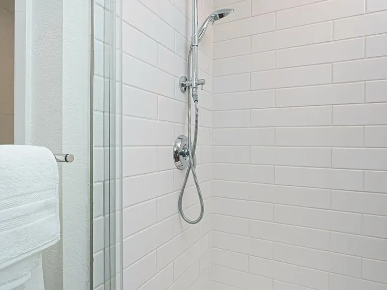 1607 W Cara Dr — Photo 5