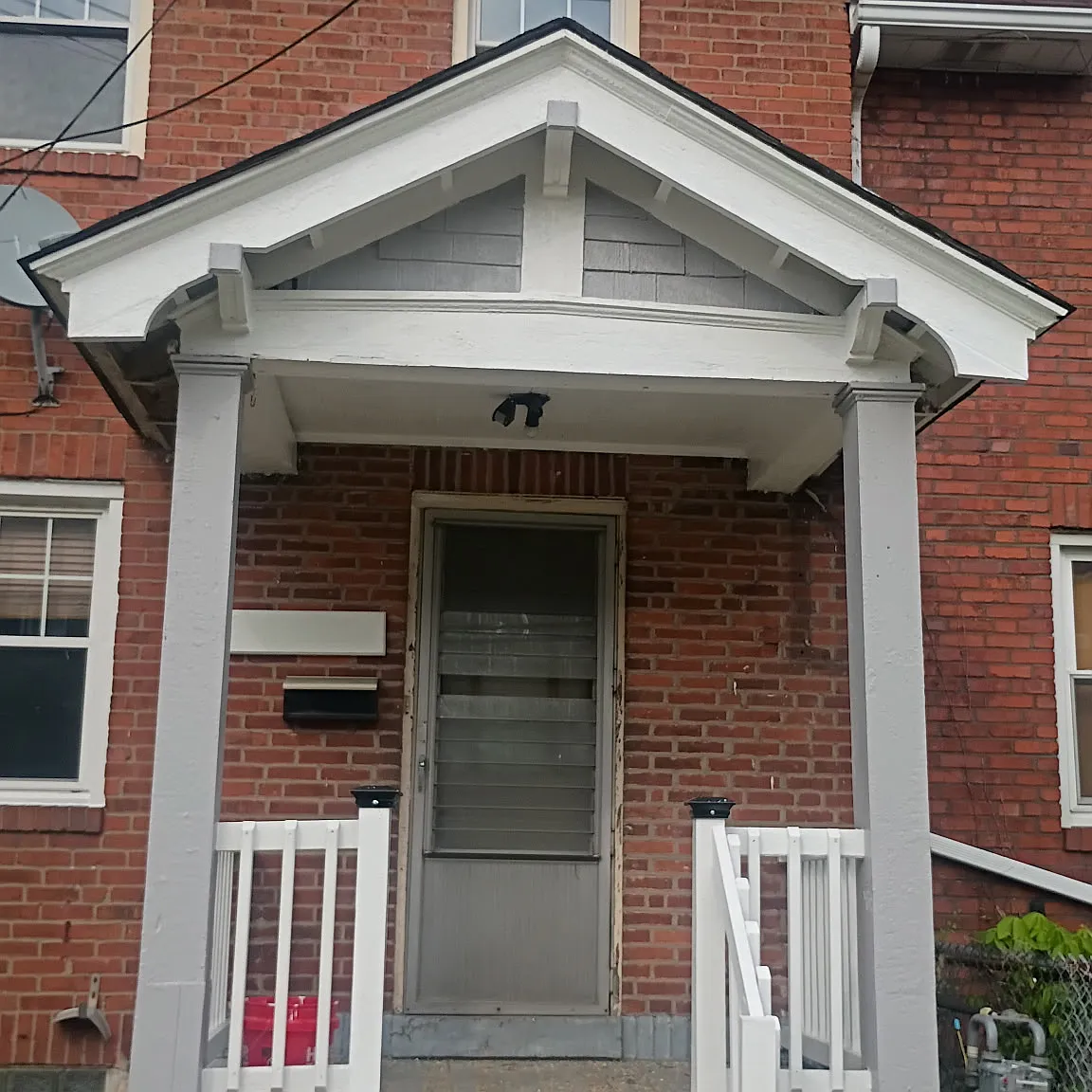 3 bed, 1.5 bath, 1360 sqft, $1,450 — Photo 1