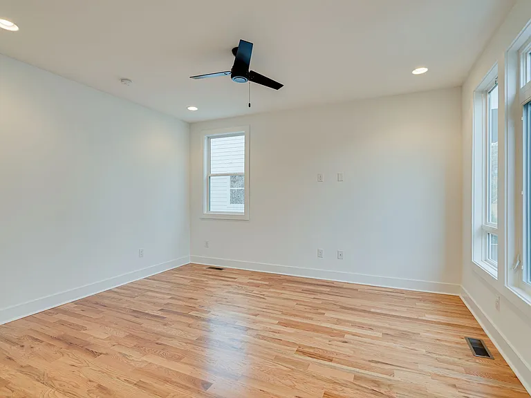 61B Cannon St — Photo 21