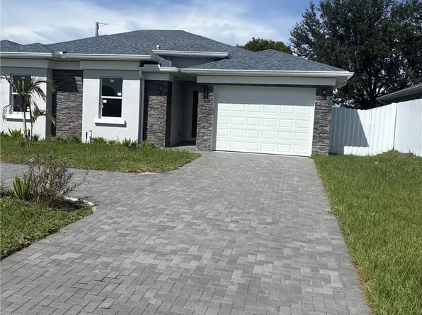 908 NE 8th Pl, Cape Coral, FL 33909