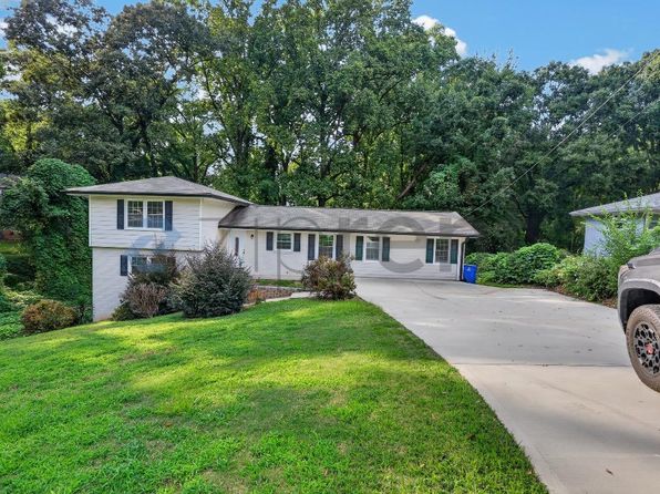 3191 Crestview Cir