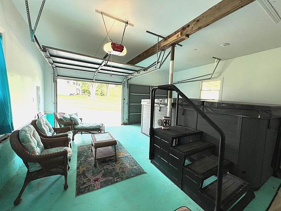 5th image of 8531 Solomons Island Rd