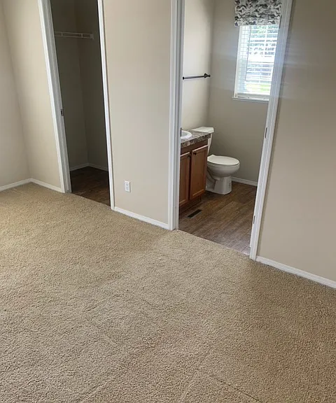 Crestview — Photo 25