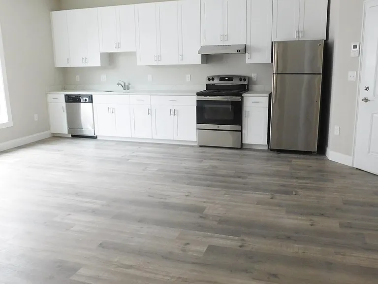 360 Washington St #205 — Photo 6