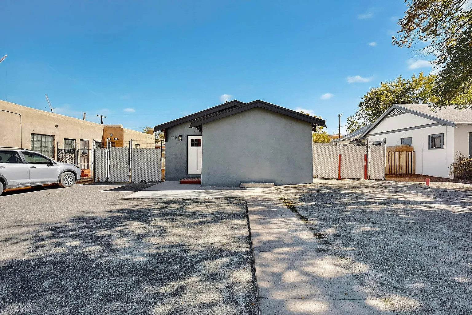 1 bed, 270 sqft, $1,300 — Photo 3