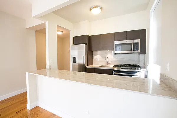 Rented by Stonehenge NYC LLC | media 231