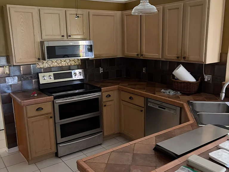 1825 SW Import Dr — Photo 12