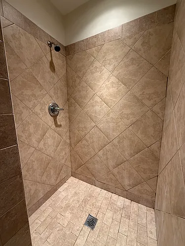 20 E Main St #1 Photo 1