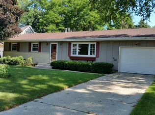 222 W Geneva St, Delavan, WI 53115