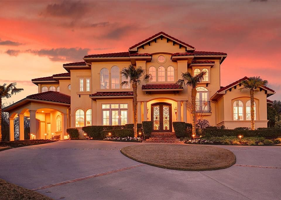 1st image of 5609 Versailles Ct
