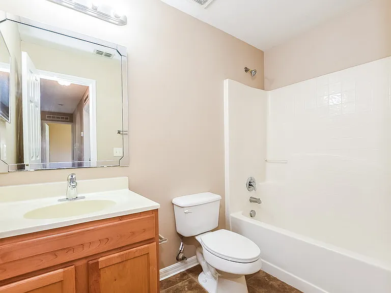 1113 Benan Ct — Photo 16