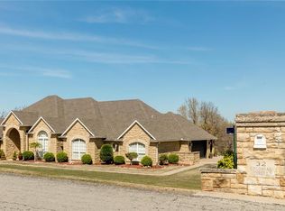 32 Colonial Cir, McAlester, OK 74501