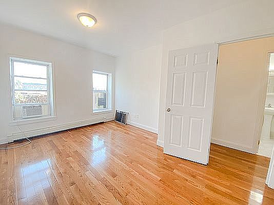 3rd image of 1354 Herkimer St APT 3