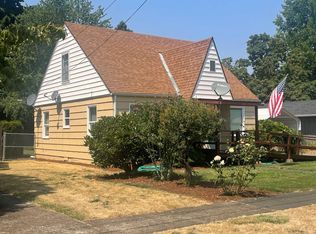 354 S 6th St, Lebanon, OR 97355