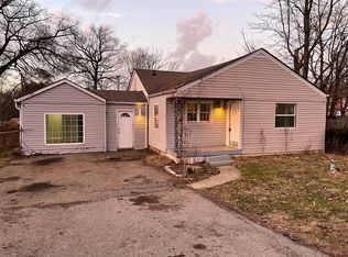 4001 E Indian Trl, Louisville, KY 40213