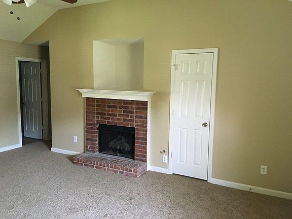 3rd image of 6652 Whitten Grove Dr