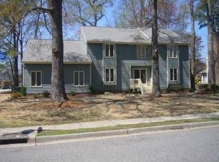 40 Kenilworth Dr, Hampton, VA 23666