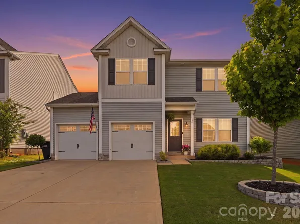 134 Fairfield Dr, Troutman, NC 28166