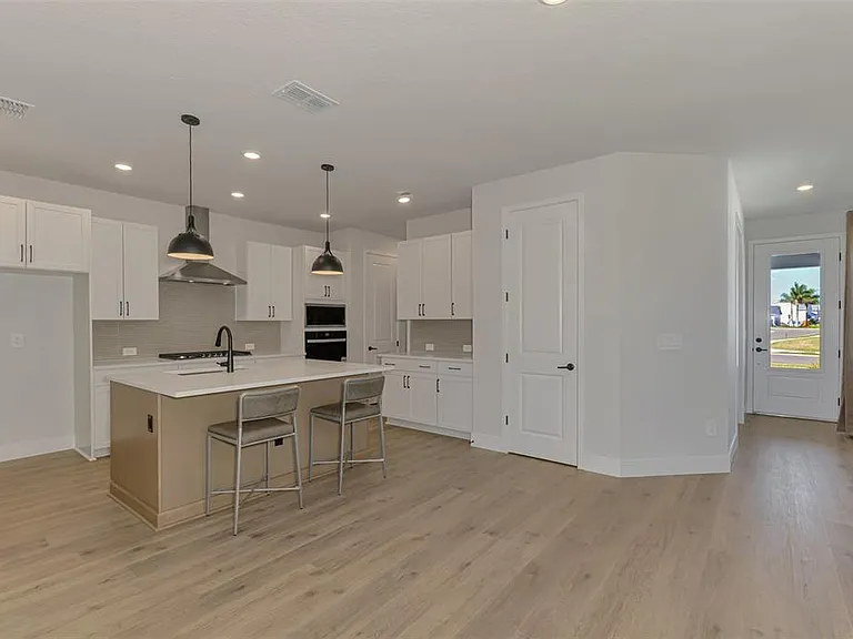 2821 Marrakesh Ln — Photo 12