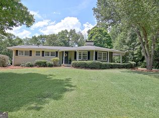 135 Hillsdale Dr, Fayetteville, GA 30214