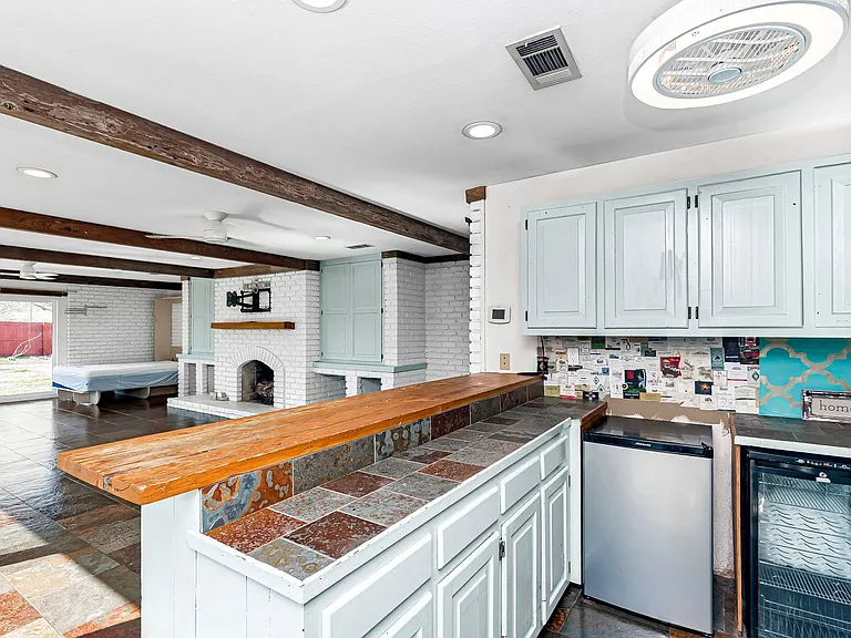 4204 Pine Park Dr — Photo 23