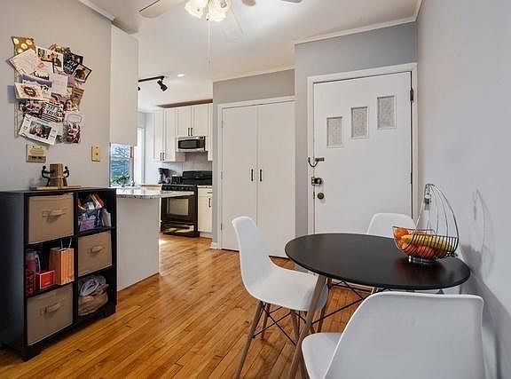 3rd image of 5858 N Talman Ave APT 2E