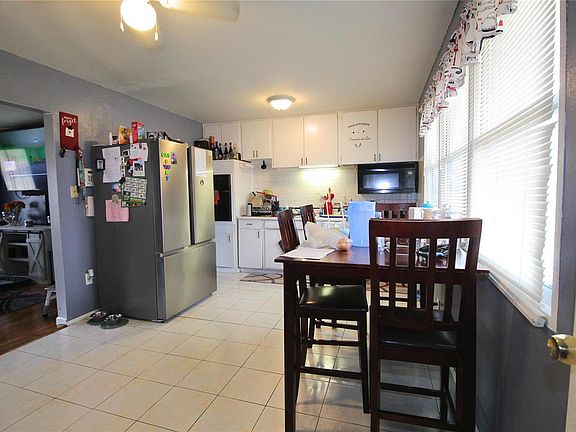 5th image of 10130 Monarch Dr