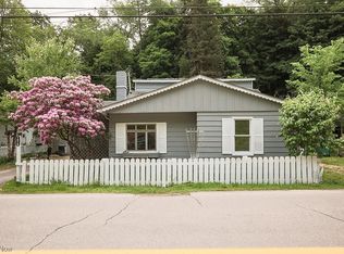 1015 6th St, New Cumberland, WV 26047
