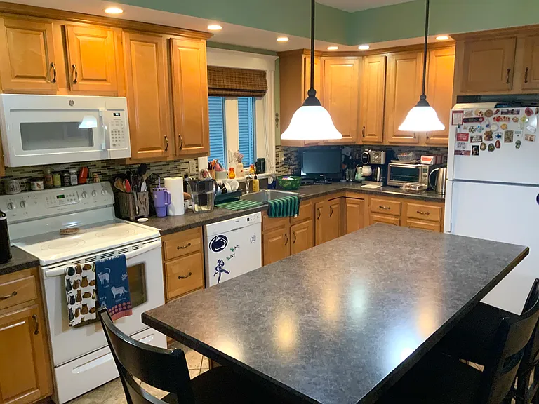 39 Everett St #1 — Photo 3