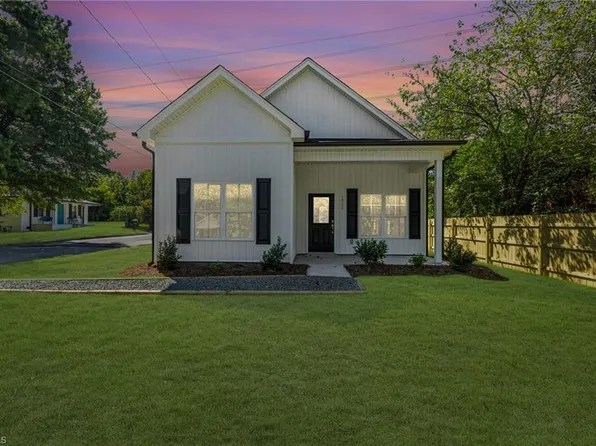 1012 Short St, Burlington, NC 27217