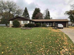 2776 E Dexter Dr, Saginaw, MI 48603