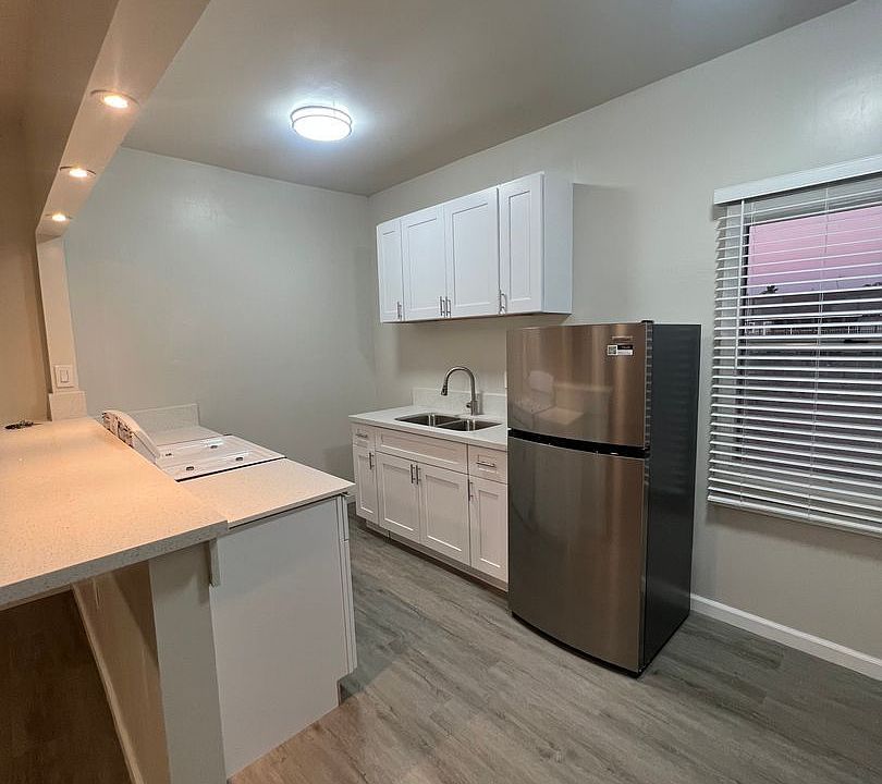 1st image of 5606 S Figueroa St #13A