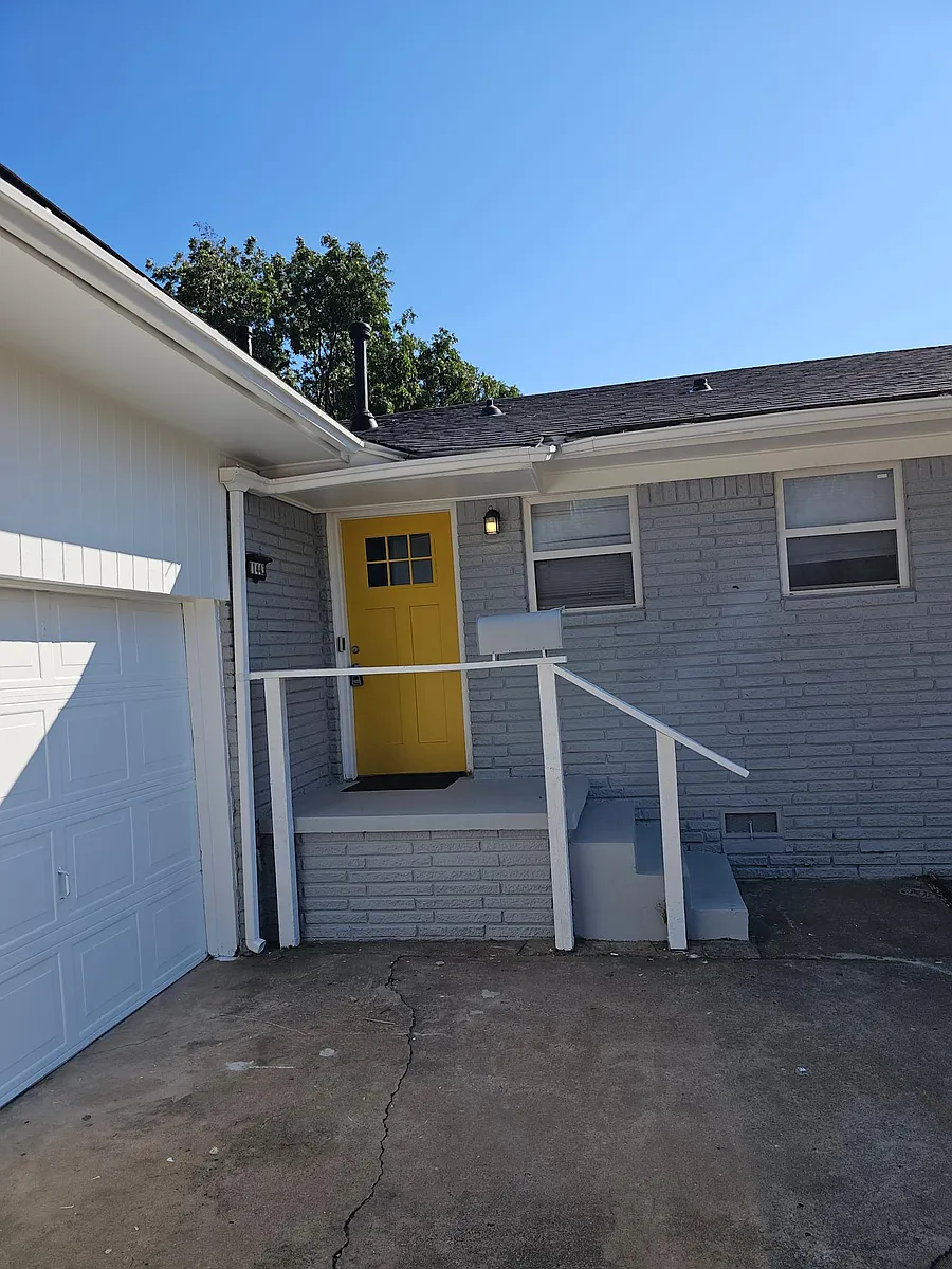 Building Photo - 11443 E 4th Pl
