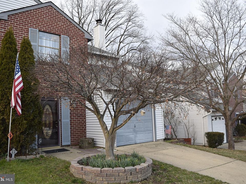 1st image of 15018 Liberty Ln