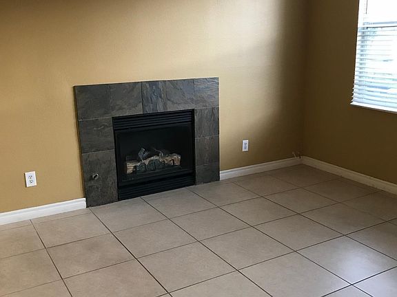 4th image of 12845 Zinnea Ave