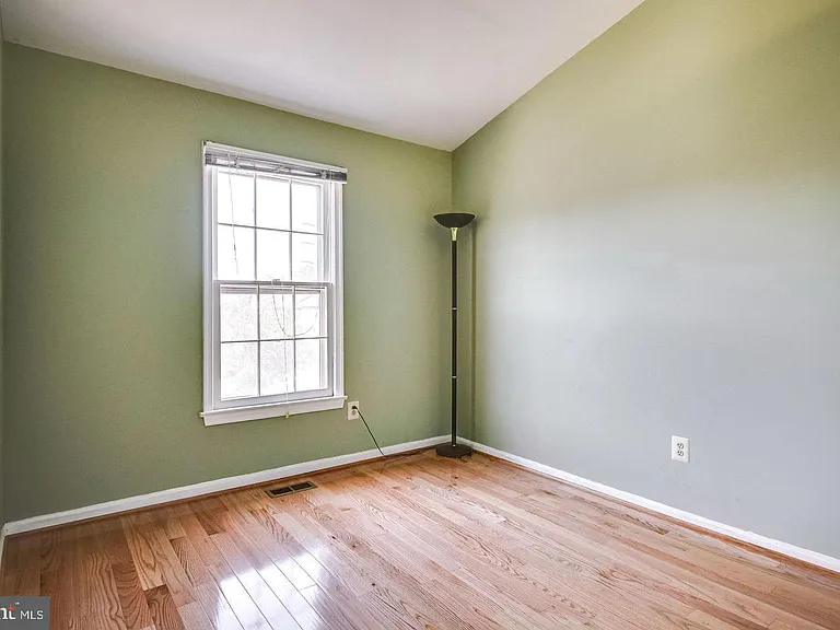 4216 Fox Lake Dr — Photo 20